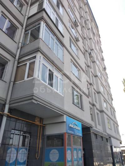 Продаю 2-комнатную квартиру, 86кв. м., этаж - 2/10, Бишкек.
