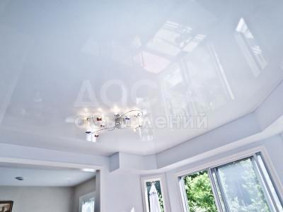 Глянцевый натяжной потолок в Бишкеке