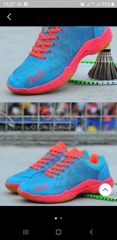 Продаю износостойкие дышащие профессиональные кроссовки