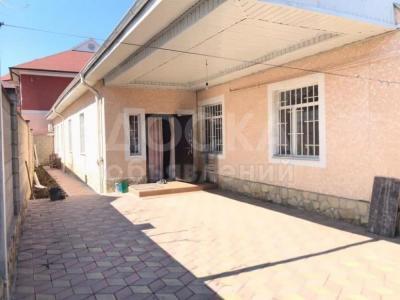 Продаю дом 4-ком. 127кв. м., этаж-1, 5-сот., стена кирпич, шота руставели.