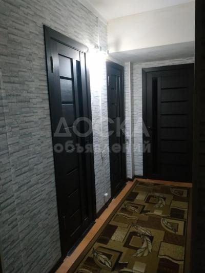 Продаю 3-комнатную квартиру, 60кв. м., этаж - 2/2, с.Пригородное .