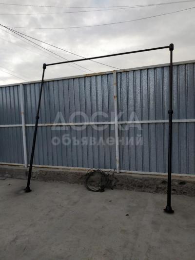 Перекладина гимнастическая универсальная. Стержень из закаленной легированной стали, обладающая высоким уровнем упругости.