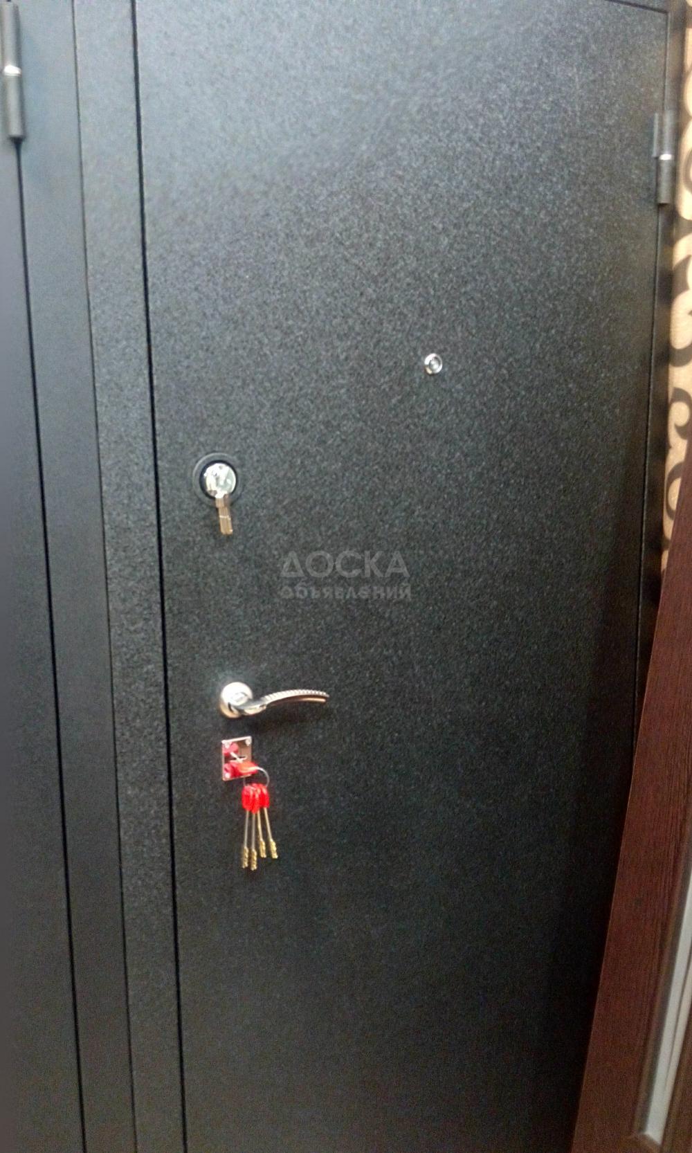 Входная дверь