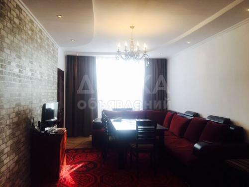 Продаю дом 1-ком., 135кв. м., этаж-2, 5-сот., стена кирпич, 4гор больница.