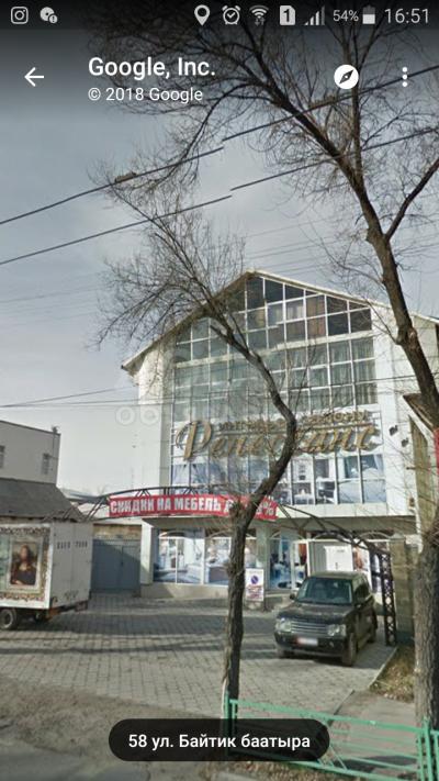 Продаю торговое помещение 1100кв. м., Байтик-Батыра 58.