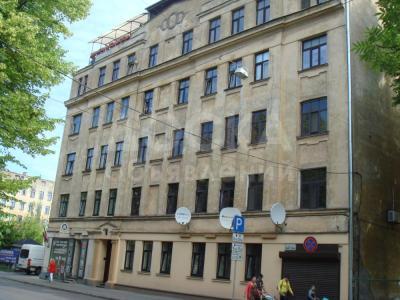 Продаю квартиру 4-ком., 82кв. м., этаж - 5/5, улица Висвалжа 7, Рига, Латвия.