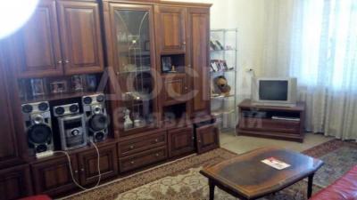 Продаю 4-комнатную квартиру, 82кв. м., этаж - 9/9, Боконбаева\Гоголя.