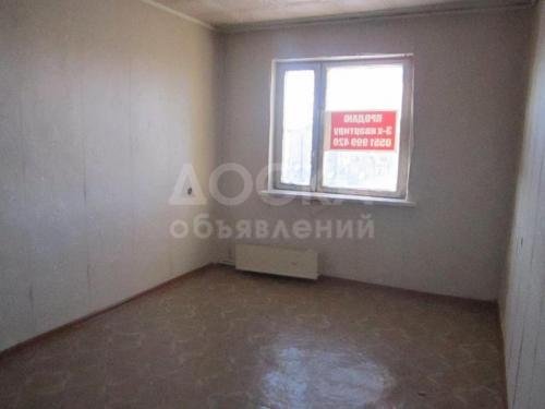 Продаю квартиру 3-ком., 57кв. м., этаж - 4/4, Бишкек,
