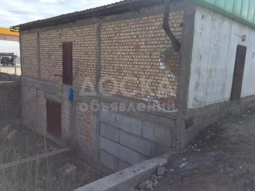 Продаю коммерческую недвижимость 10сот 220кв м магкв. м., По объездной .