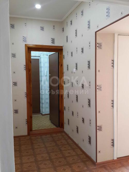 Продаю квартиру 3-ком., 62кв. м., этаж - 5/9, 7 мкрн. (Космопарк).