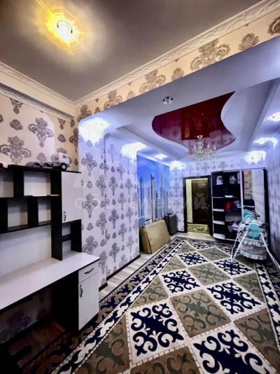 Продаю 3-комнатную квартиру, 118кв. м., этаж - 10/10, средний Джал.