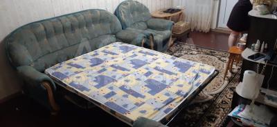 Продаю мягкую мебель. Диван и 2 кресла фирма Лина ЛОТОС. В хорошем состоянии. 3 микр.  Дом 4 кв 28.