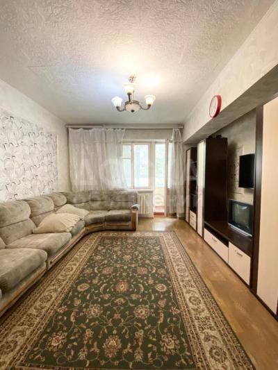 Продаю 4-комнатную квартиру, 80кв. м., этаж - 3/5, Токтогула - Уметалиева.