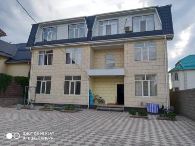 Продается 1-комнатная квартира в клубном доме, на 2 этаже из 3, 45 кв м, в ж/м Алтын-Ордо по Горького