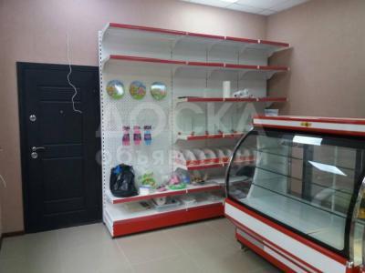 Продаю полку 5м + стеклянные полки под конфеты Цена окончательная