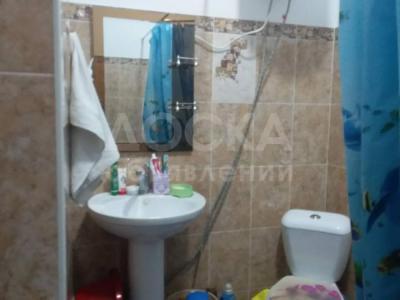 Продаю 2-комнатную квартиру, 48кв. м., этаж - 4/5, мкр. Аламедин 1.