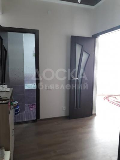 Продаю 1-комнатную квартиру, 47кв. м., этаж - 10/10, Бакаева/Ахунбаева.