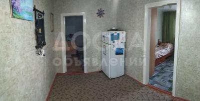 Продаю 2-комнатную квартиру, 42кв. м., этаж - 2/2, Район 2-го микр..