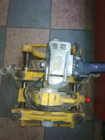 Срочно продаю Пластиковые трубы клеющий станок