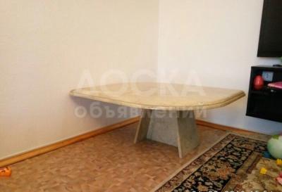 Журнальный столик мрамор
(Германия) р-р-1.08-0.88