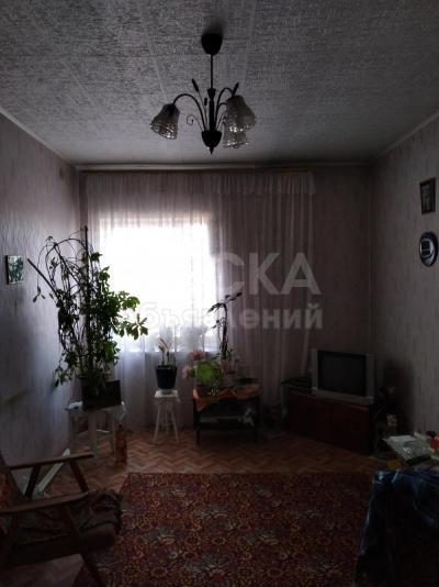 Продаю 3-комнатную квартиру, 86.4кв. м., этаж - 4/5, Кара-Балта, УЛ ОТОРБАЕВА.