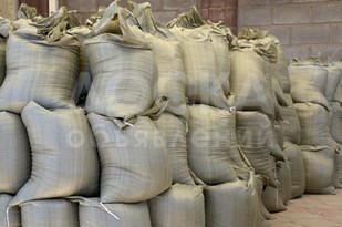 Продаю песок в мешках по 40 сом