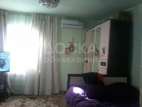 Продаю дом 3-ком., 52кв. м., этаж-1, 2-сот., стена саман, Район Шлагбаума.