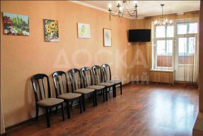 Продаю 3-комнатную квартиру, 155кв. м., этаж - 6/7, Ибраимова/Огонбаева.