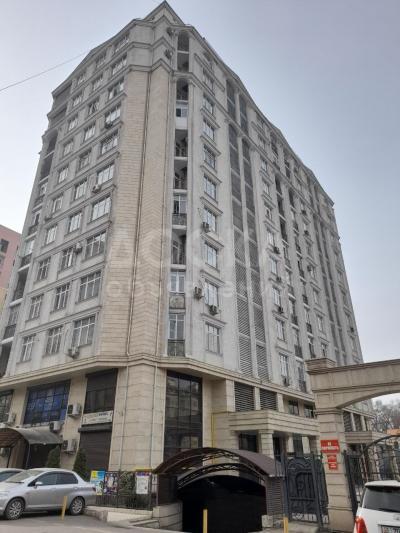 Продаю 3-комнатную квартиру, 110кв. м., этаж - 8/10, Боконбаева / Панфилова.