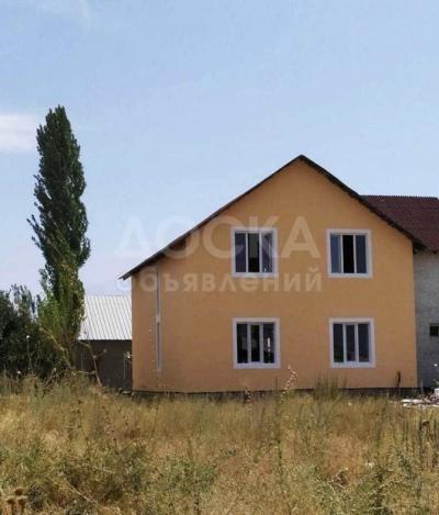 Продаю дом 6-ком. 240кв. м., этаж-2, 5-сот., стена кирпич, ж/м Ак-Ордо .