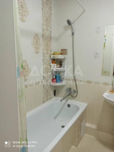 Продаю 3-комнатную квартиру, 59,8кв. м., этаж - 9/10, 12 мкн дом 20/5.