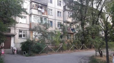 Продаю квартиру 3-ком., 70кв. м., этаж - 1/4, 5 мкр.