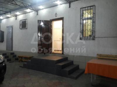 Продаю дом 1-ком., 1кв. м., этаж-1, 1-сот., стена кирпич, ниже В. Автовокзала, ближе к Шоро, б/п.