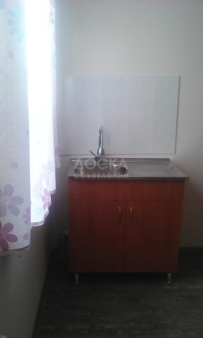 Продаю квартиру 1-ком., 15кв. м., этаж - 1/1, р-н между царским селом и арча-бешиком. ул.шералиева №100,