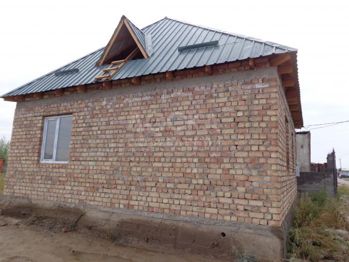 Продаю дом, 4-ком., 64кв. м., этаж-1, 6-сот., стена кирпич, Калыс-Ордо б/н,