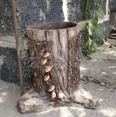 Кашпо экстерьерное для сада дома