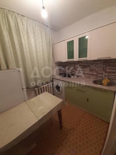 Продаю 1-комнатную квартиру, 24кв. м., этаж - 1/5, 5мкр.