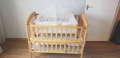 Детская кроватка