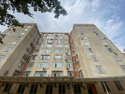 Продаю 5-комнатную квартиру, 122кв. м., этаж - 10/10, Тыныстанова 2/1.