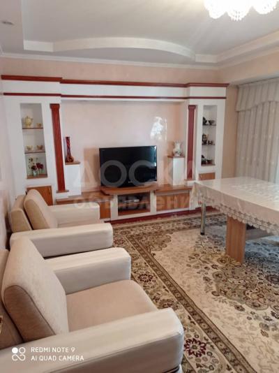 Продаю 2-комнатную квартиру, 65кв. м., этаж - 7/9, маг 1000мелочей.