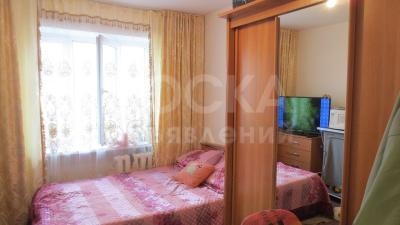 Продаю 1-комнатную квартиру, 15кв. м., этаж - 4/4,  г. Бишкек, Джаманбаева 12, Напротив Гостиницы Саяката..