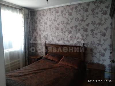 Продаю дом 6-ком., 160кв. м., этаж-2, 5-сот., стена кирпич, Вниз по советской .