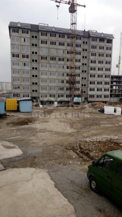 Продаю 1-комнатную квартиру, 44кв. м., этаж - 8/9, Ахунбаева Молдокулова .