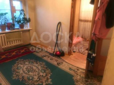 Продаю 2-комнатную квартиру, 44кв. м., этаж - 1/3, Лермонтова Ворошилова.