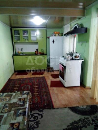 Продаю полдома 3-ком. 41кв. м., этаж-1, 3-сот., стена кирпич, район Старый Толчок ул. Короткая.