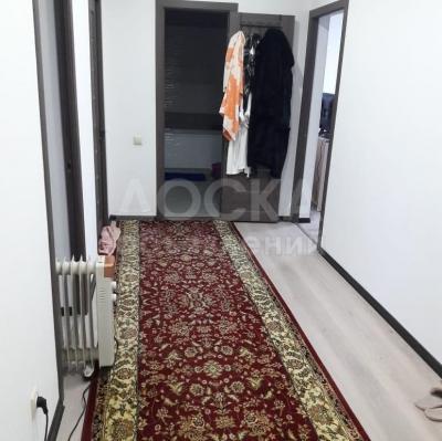 Продаю 2-комнатную квартиру, 82кв. м., этаж - 2/9, Манаса/Айни,.