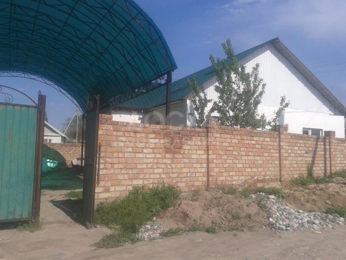 Продаю дом, 4-ком., 102кв. м., этаж-1, 3.6-сот., стена кирпич, Арча Бешик (30 метров от Юж. магистрали) ,