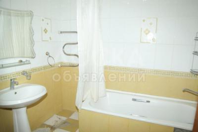 Продаю 5-комнатную квартиру, 122кв. м., этаж - 6/7, Боконбаева/Тыныстанова.