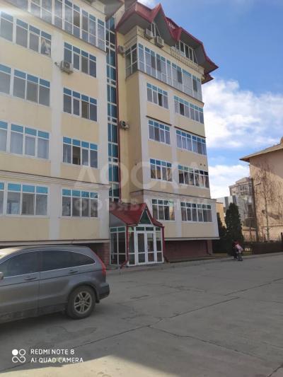 Продаю 4-комнатную квартиру, 168кв. м., этаж - 1/6, ул.Джунусалиева/А.Баатыра.