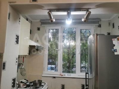 Продаю 3-комнатную квартиру, 62кв. м., этаж - 1/9, 5 мкрн.